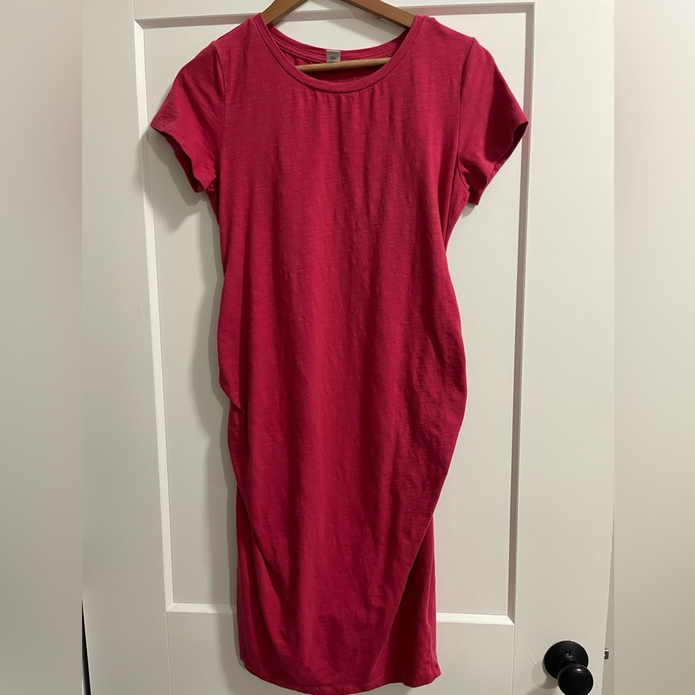 Old Navy Maternity Red T-Shirt Dress - Size Medium
